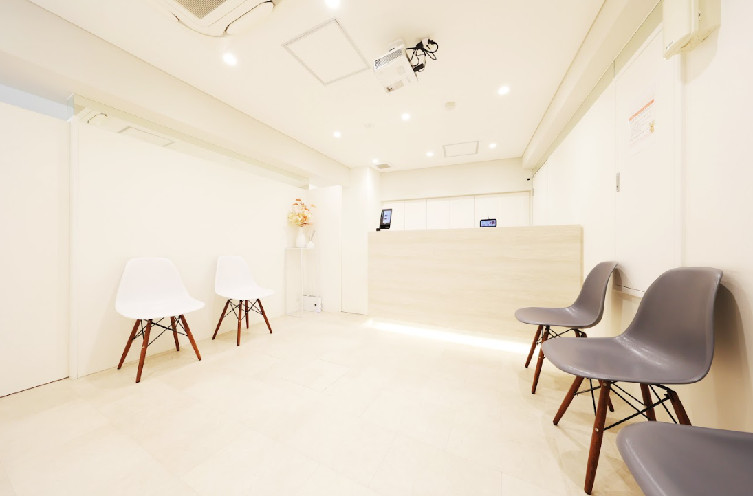 (飯田橋駅1分)Refino Dental Clinic